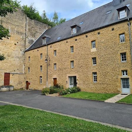 Aux Remparts Du Chateau Sedan Esterno foto